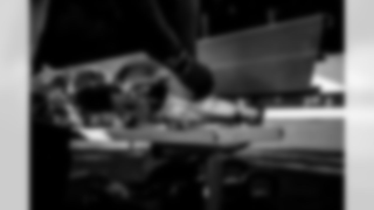 DX3_1804