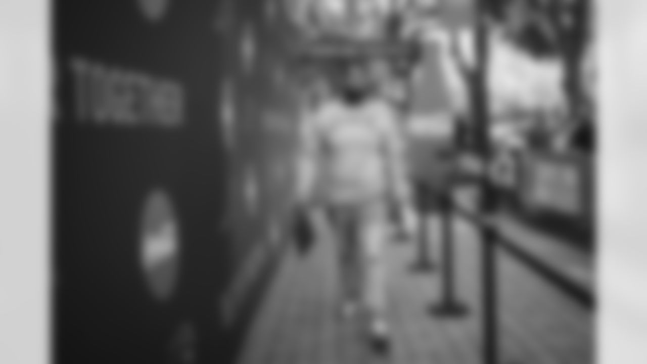 DX3_6099