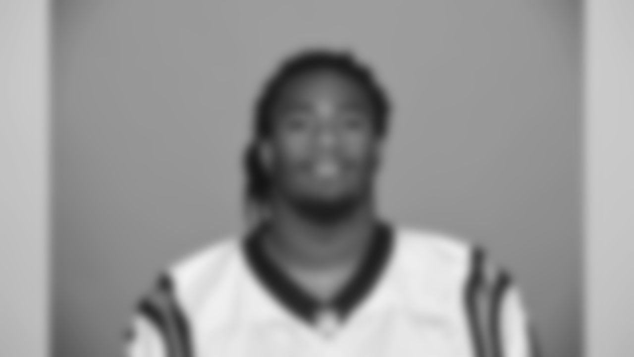LB Shaq Thompson