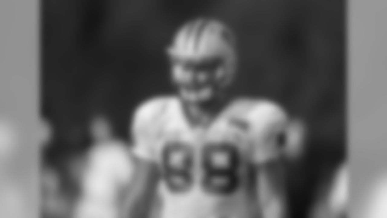 TE Greg Olsen