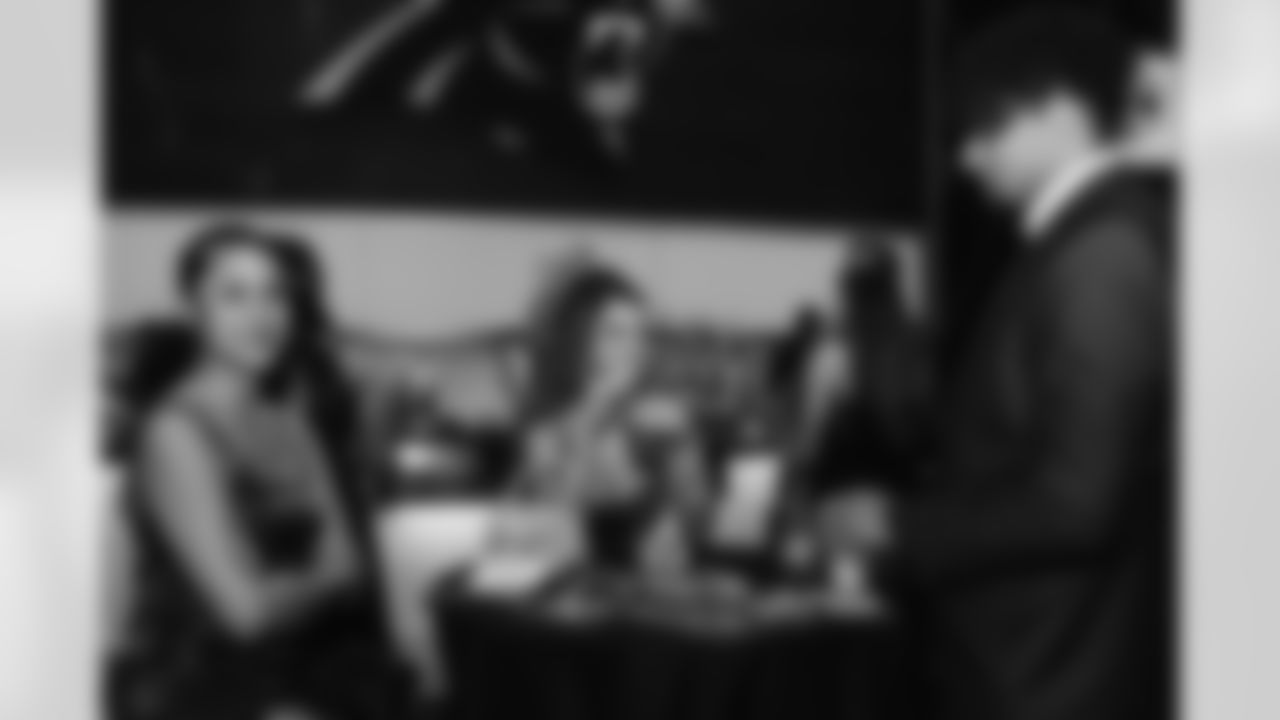 23031 Turn the Night Blue-037