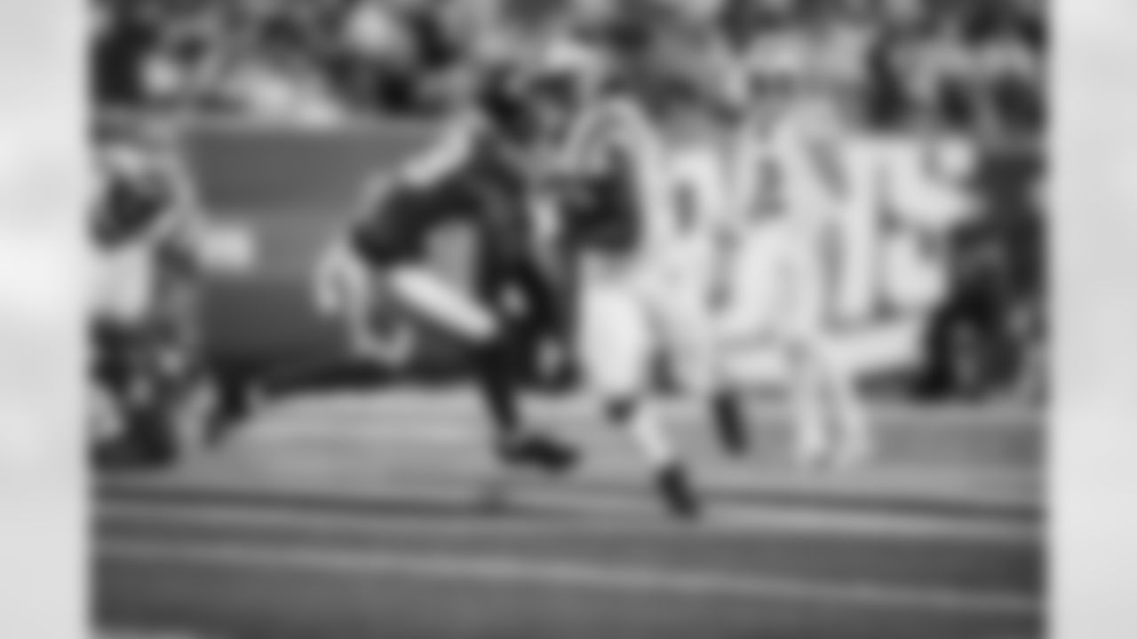 230818 Giants In Game Edits-237