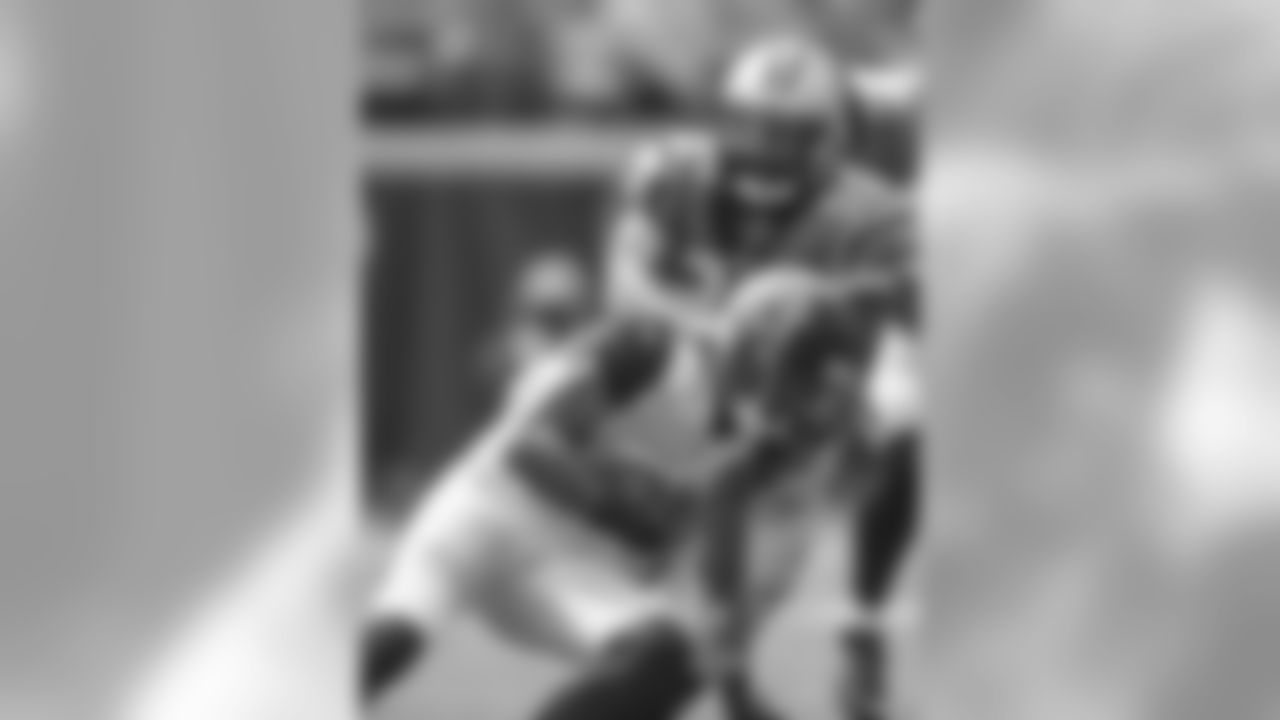 DE Mario Addison