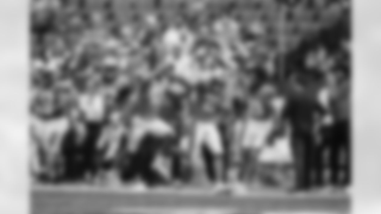 E_DX3_0268