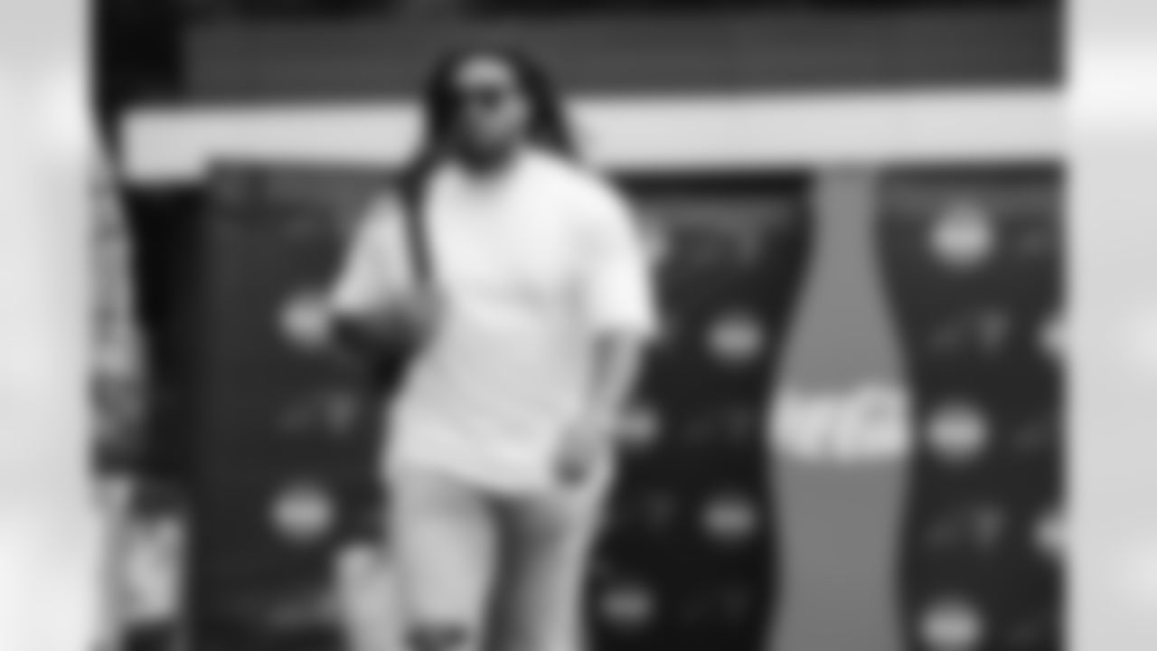 LB - Shaq Thompson