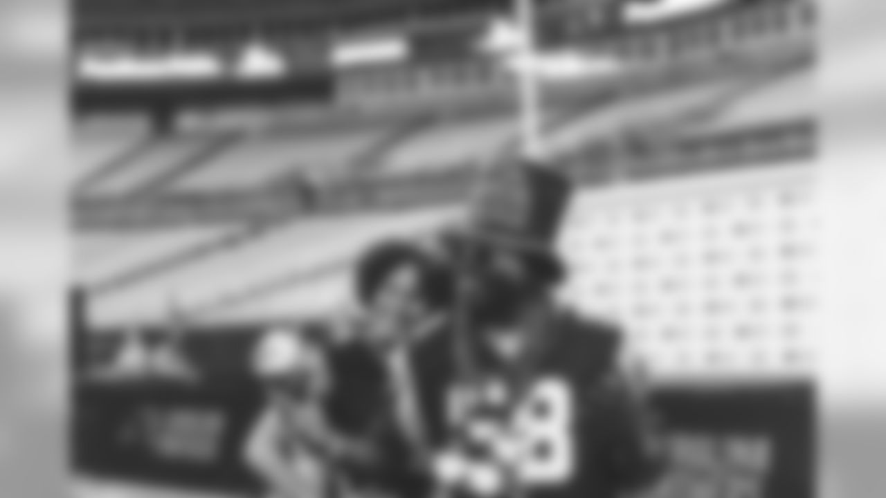 19042DraftParty_373