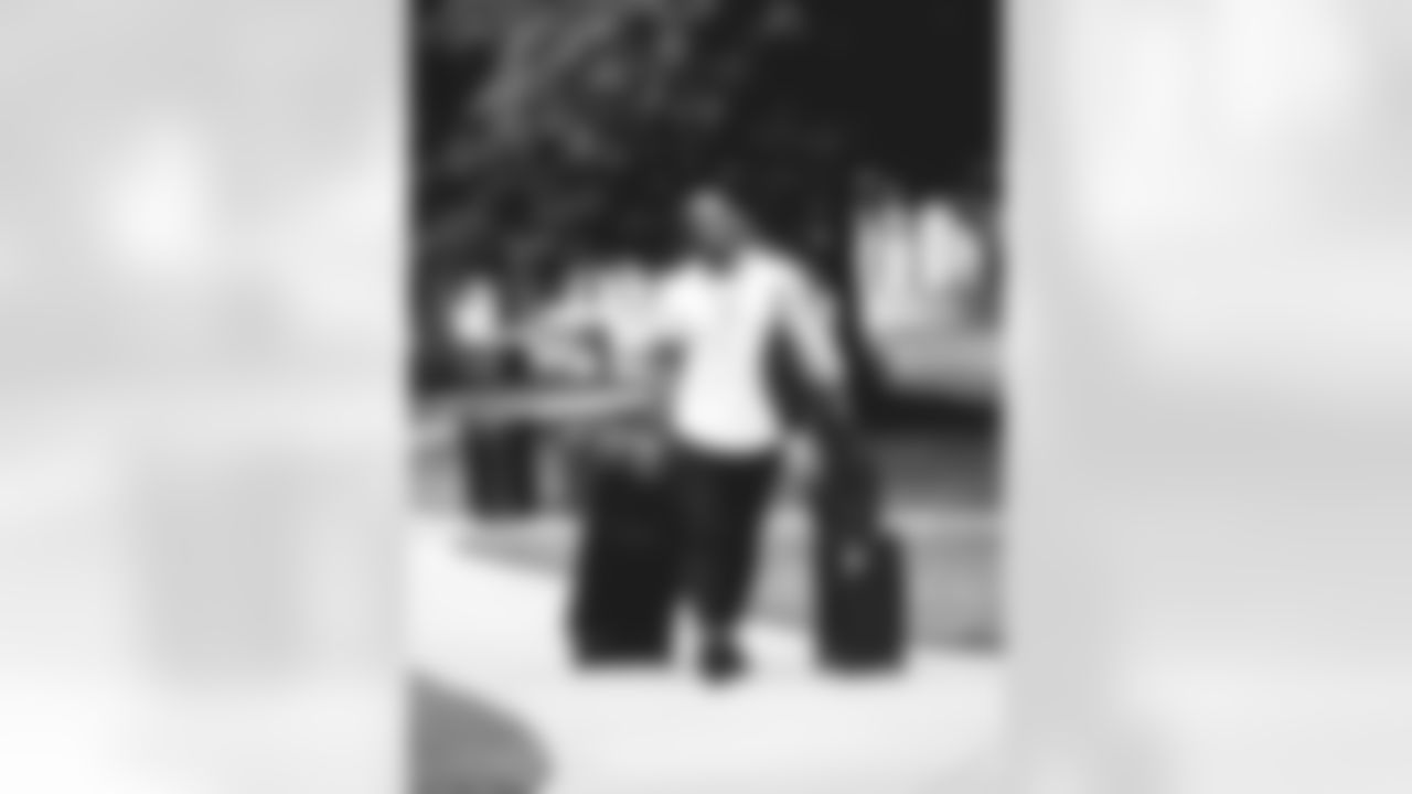 E_DX3_4438