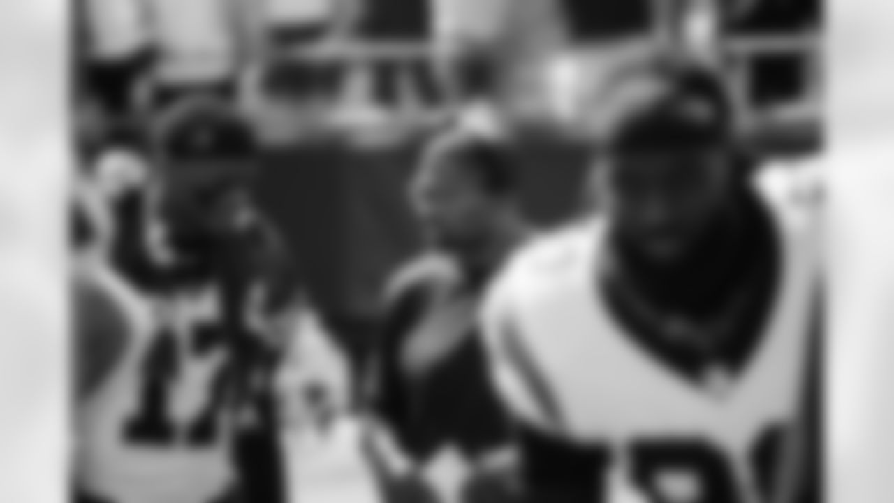 231001 Vikings National Anthem_MD-27