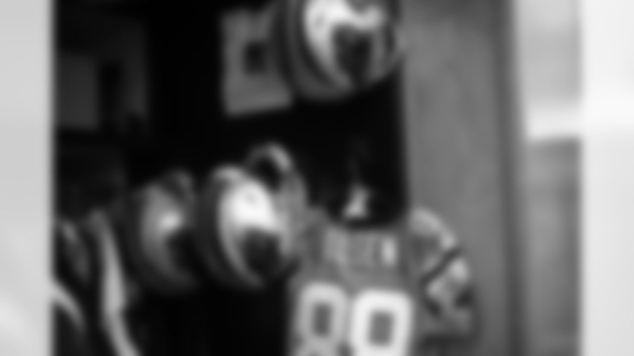 Wk8LockerRoom_37