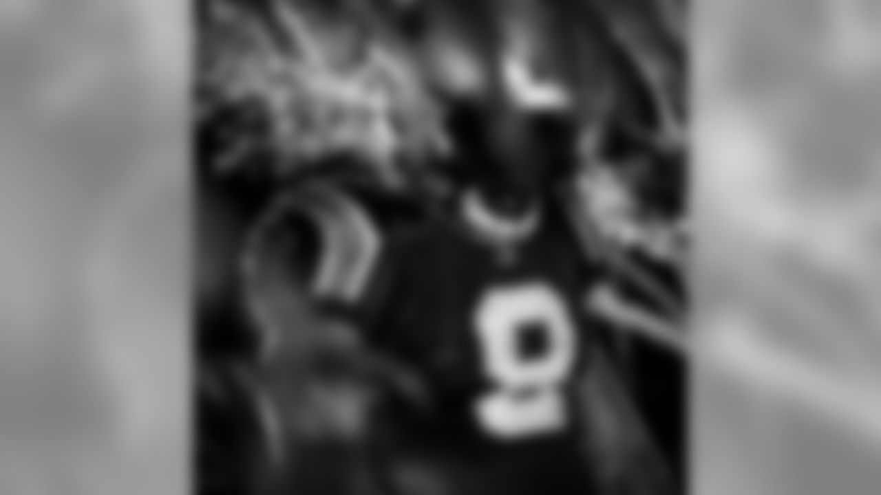 BlackUniforms_137