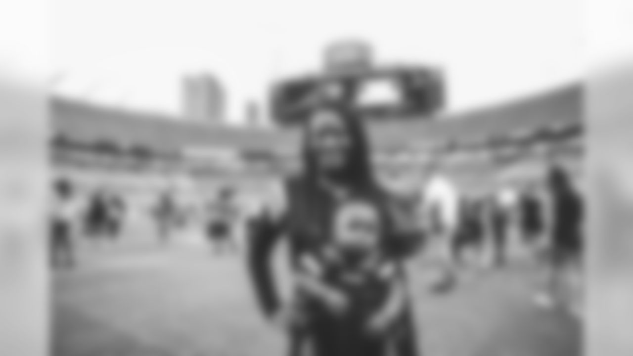 19042DraftParty_326