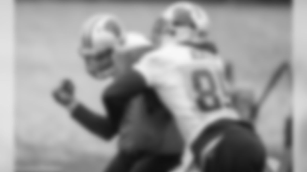TE Greg Olsen