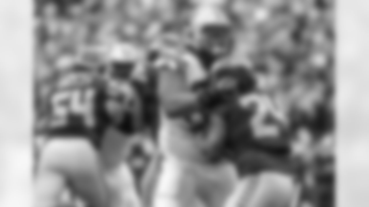 DT Starc Lotulelei