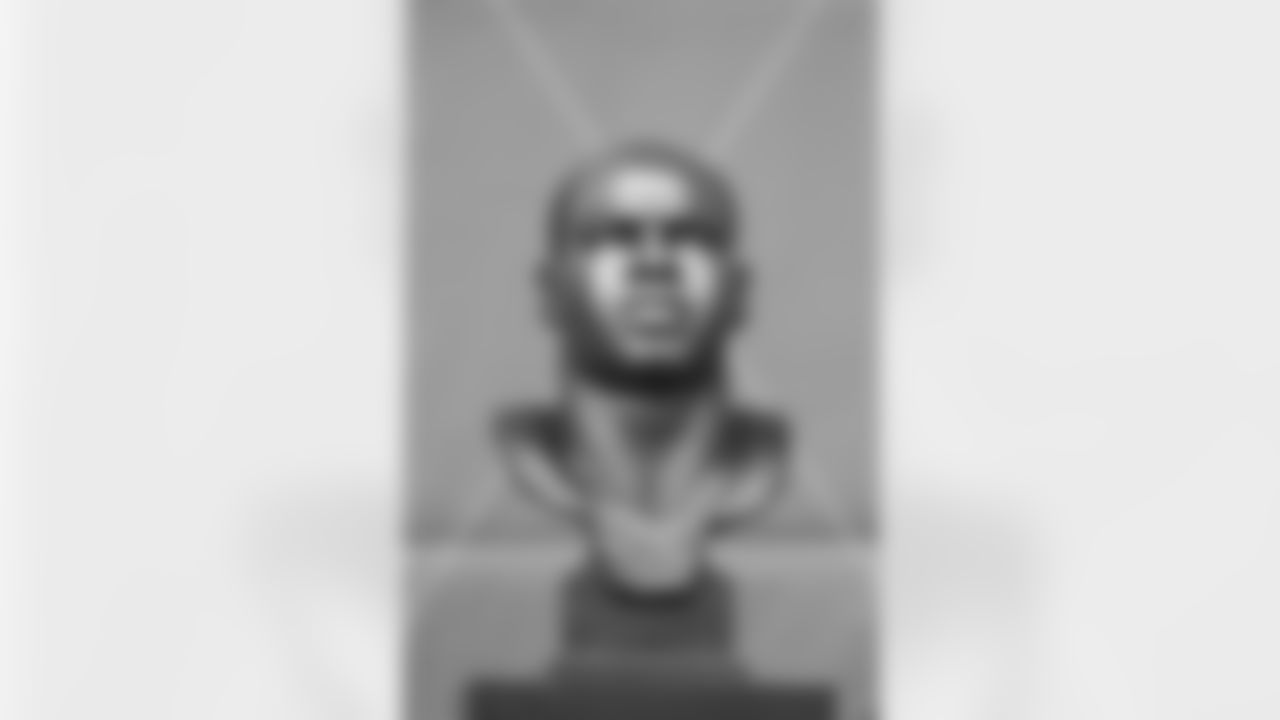 The bust of Hall of Fame class of 2022 member Sam Mills during the 2022 Hall of Fame Weekend on Saturday, August 6, 2022 in Canton, Ohio. (Lauren Bacho/NFL)