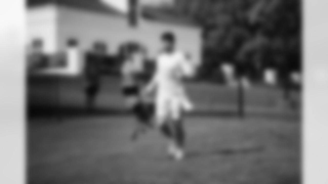 QB - 6 - Baker Mayfield
