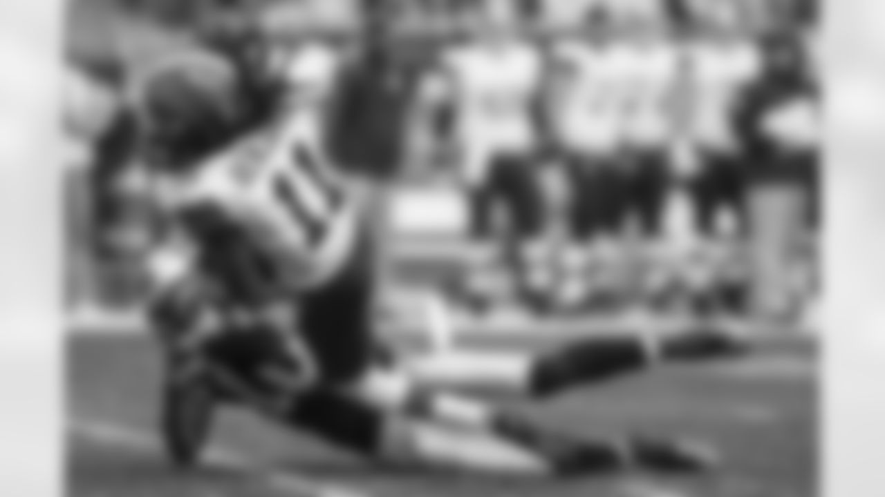 WR De'Andre Presley
