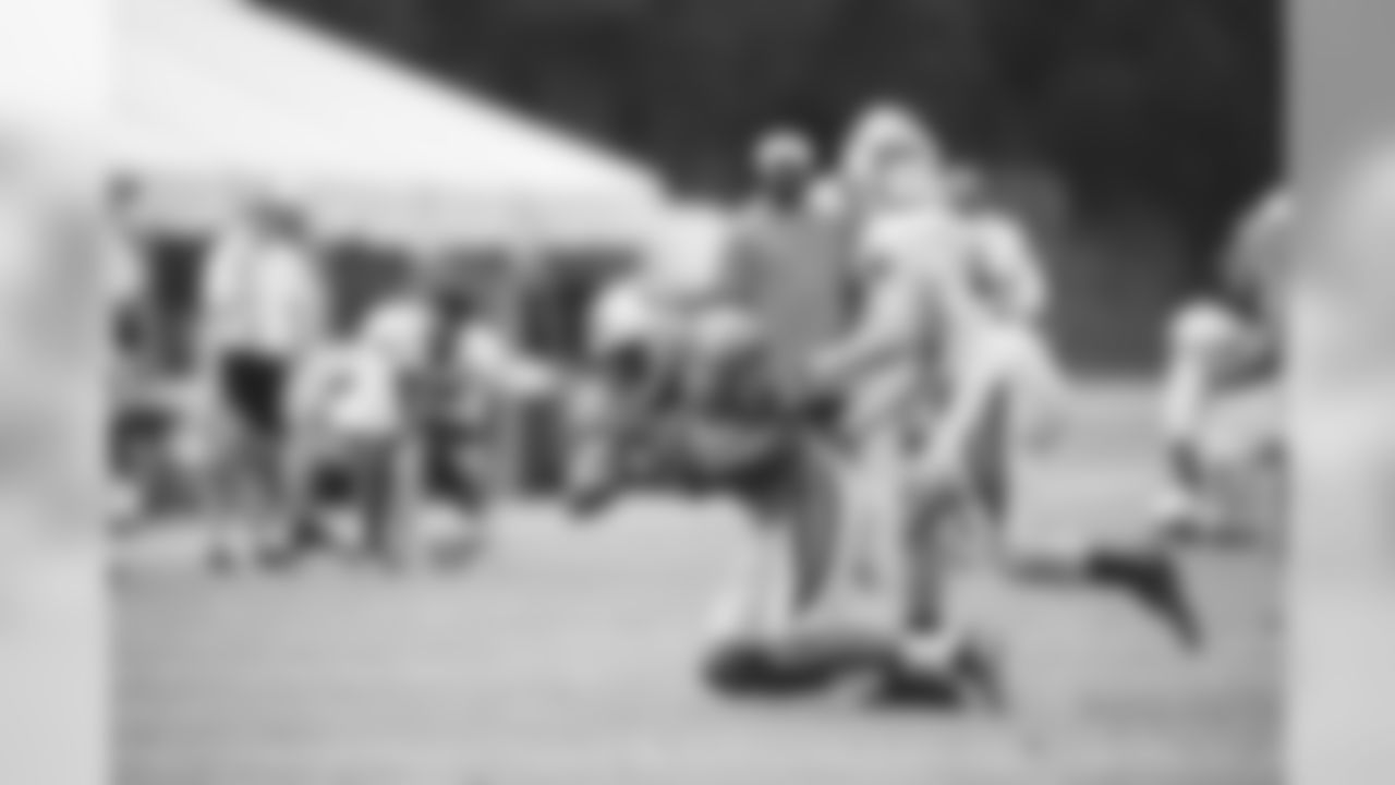 E_1D2_0673