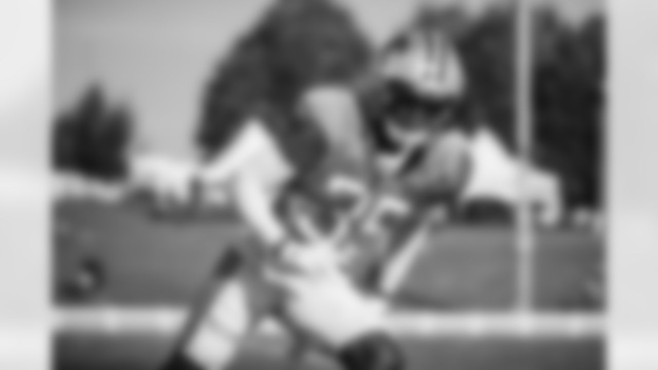 CB - 35 - Kalon Barnes