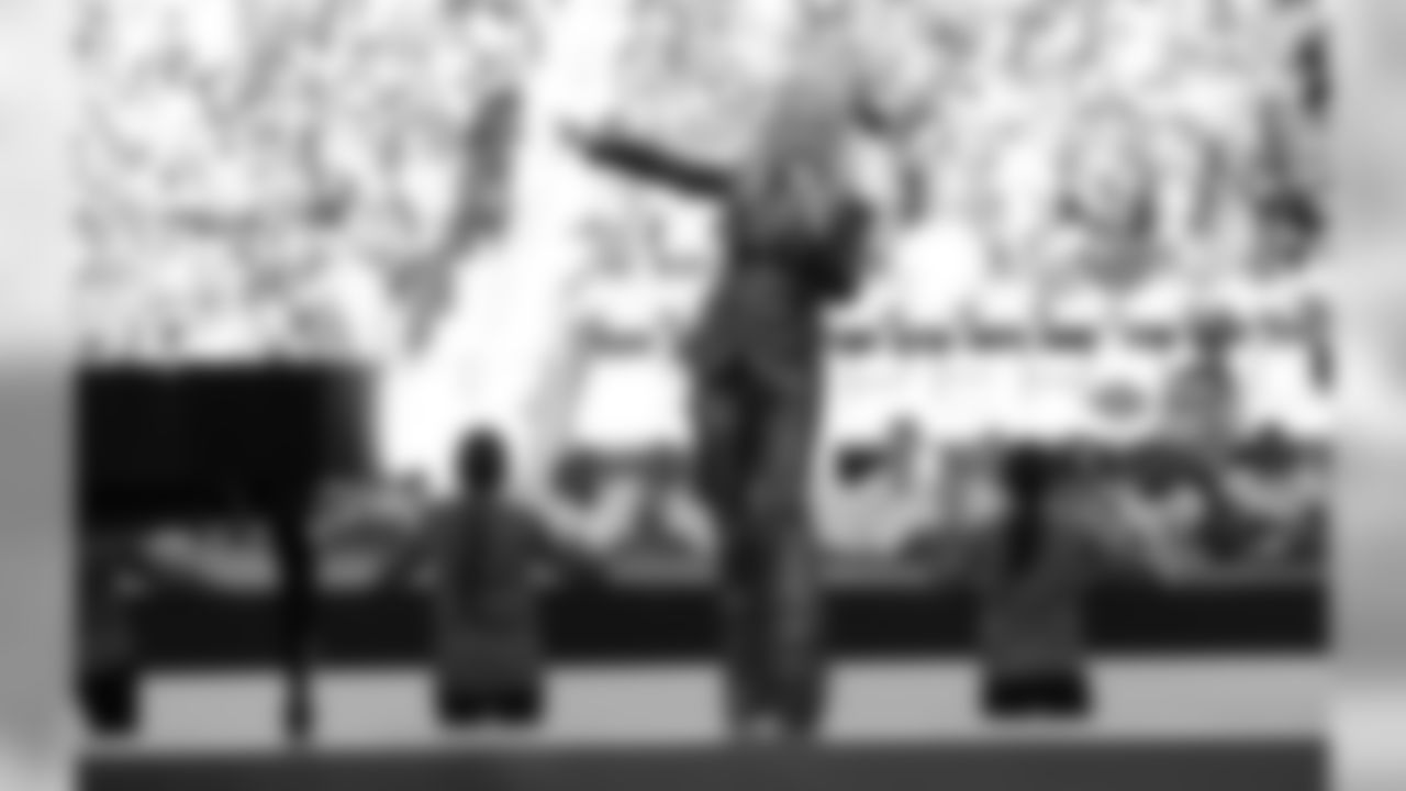 Lady Gaga sings the national anthem before the NFL Super Bowl 50 football game between the Denver Broncos and the Carolina Panthers Sunday, Feb. 7, 2016, in Santa Clara, Calif. (AP Photo/David J. Phillip)