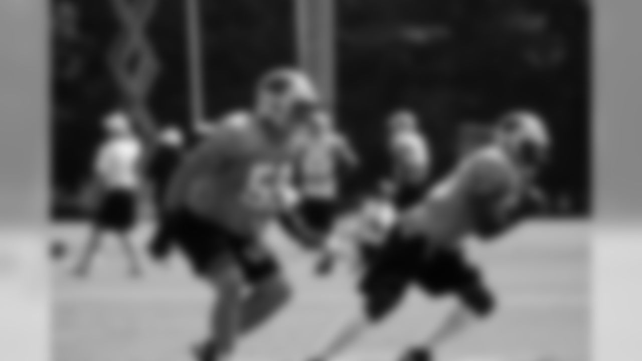 LB Luke Kuechly