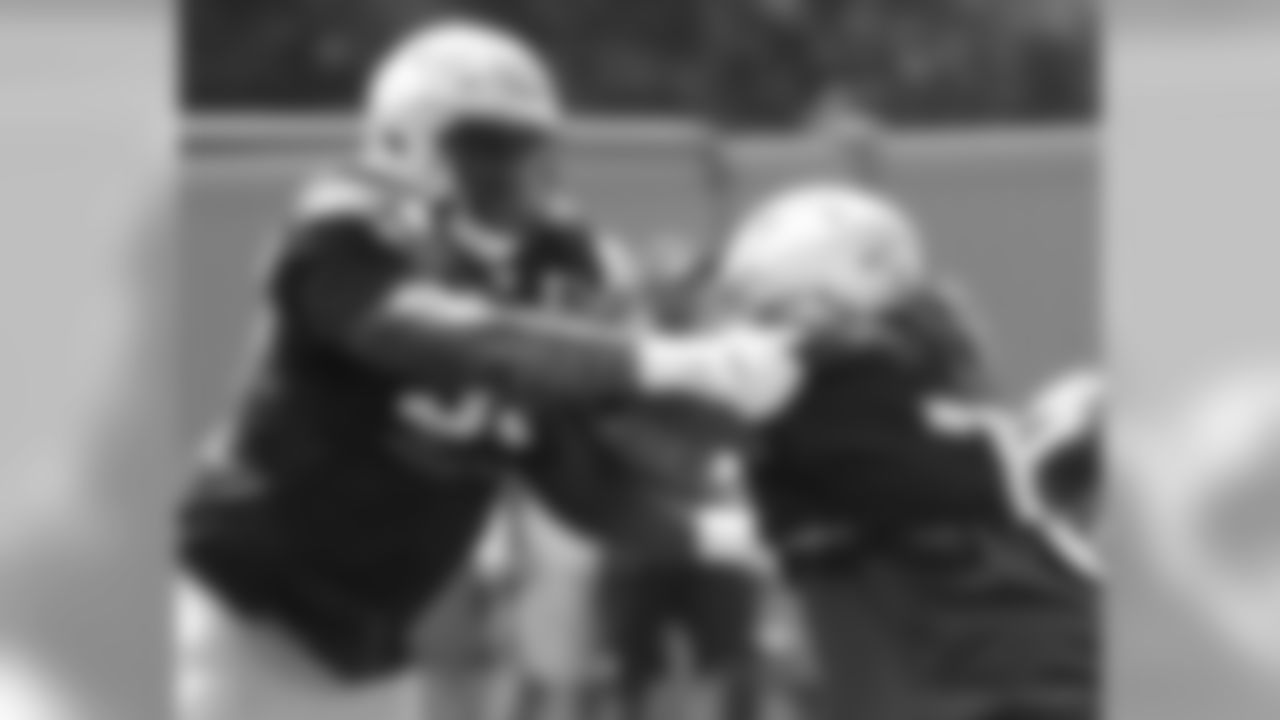 Vincent Valentine and Danny Shelton