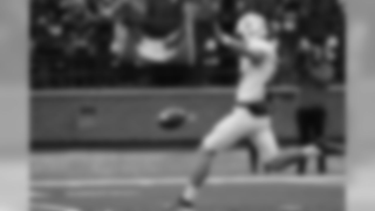 Stanford punter Jake Bailey punts the ball during the first half of an NCAA college football game against Washington State in Pullman, Wash., Saturday, Nov. 4, 2017. (AP Photo/Young Kwak)
