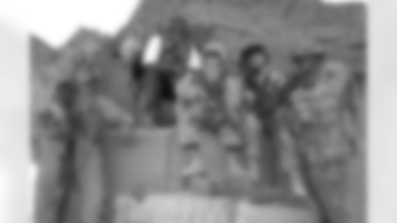 2007blog_3watson_1-nfl_large_580_1000.jpg