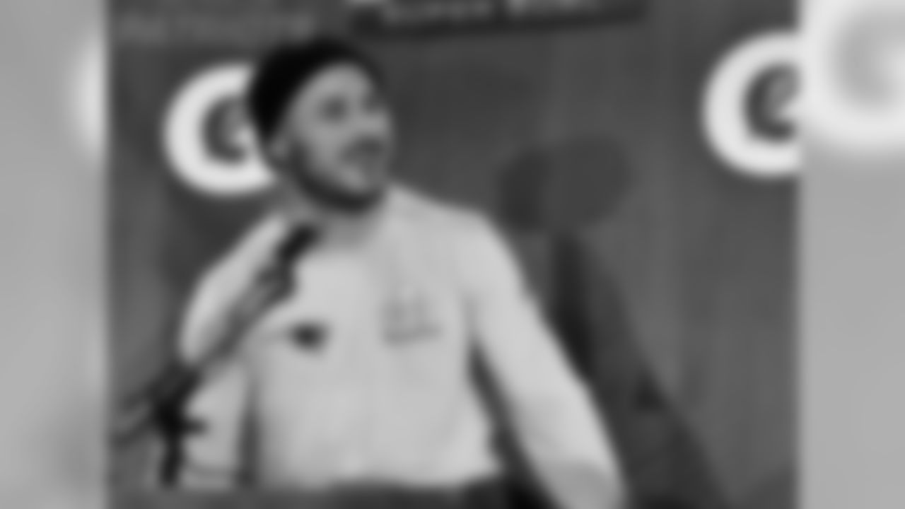 roster_gallery_amendola_kn-watermarked.jpg