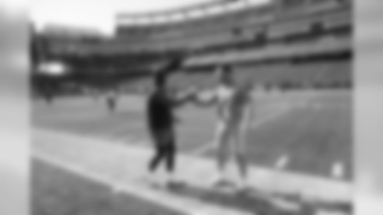 Danny Amendola greets his old teammates