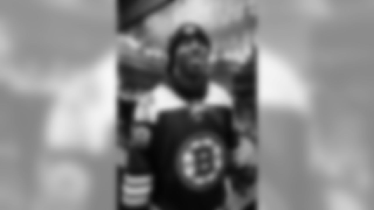021117pats-bruins_eja165-watermarked.jpg