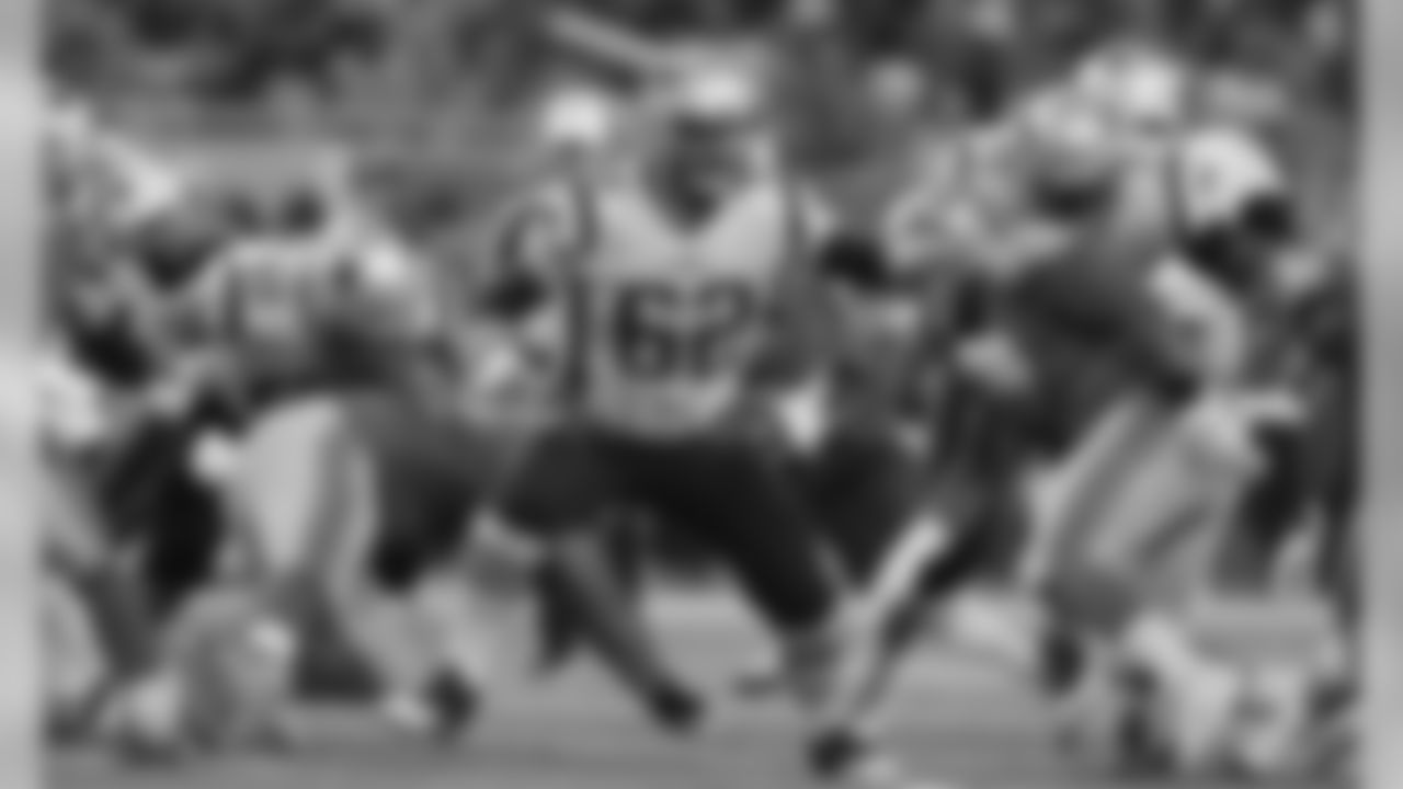 20170825_lions_silverman640.jpg