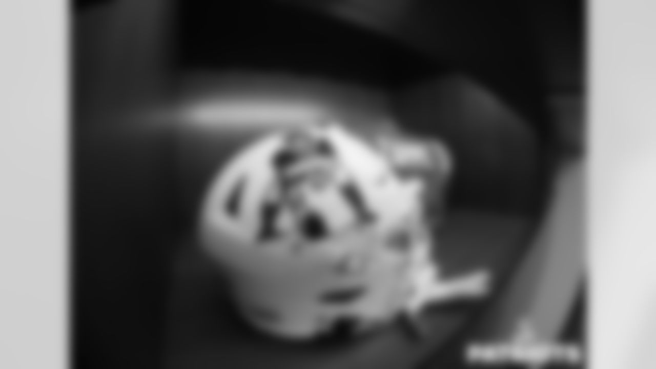 DL-100822-LockerRoom_Adler009-watermarked