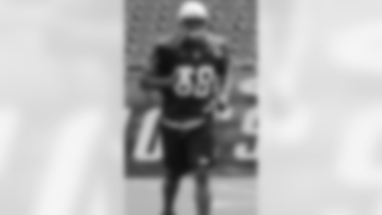 Andre Carter gets some running in during Training Camp.