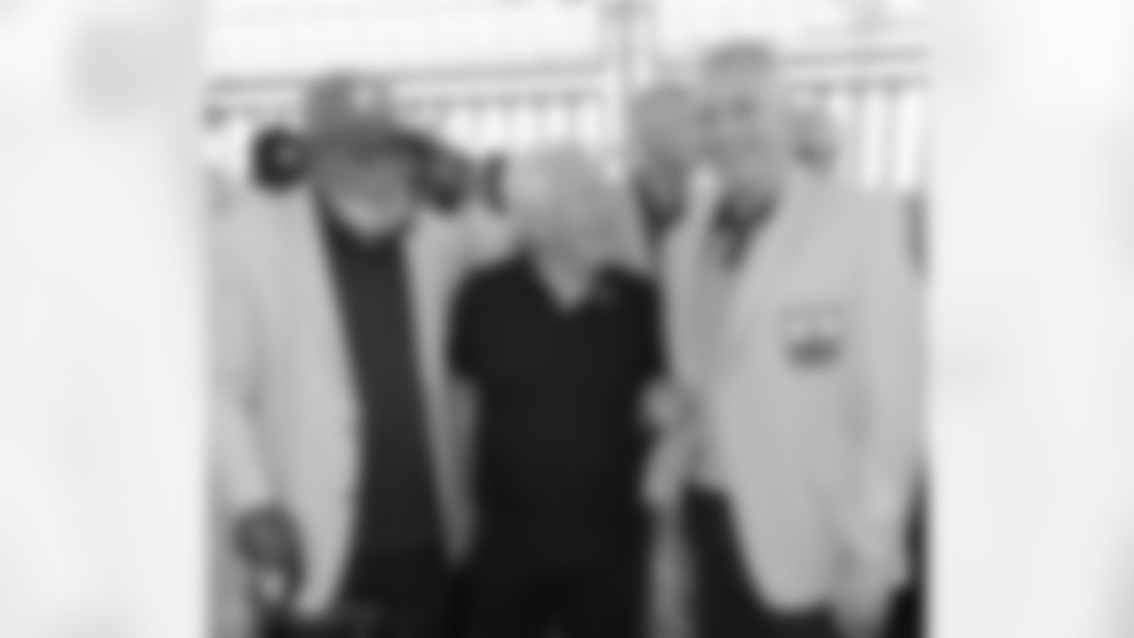 Jim Brown, Robert Kraft and Joe Montana at Ramat HaSharon Stadium.
