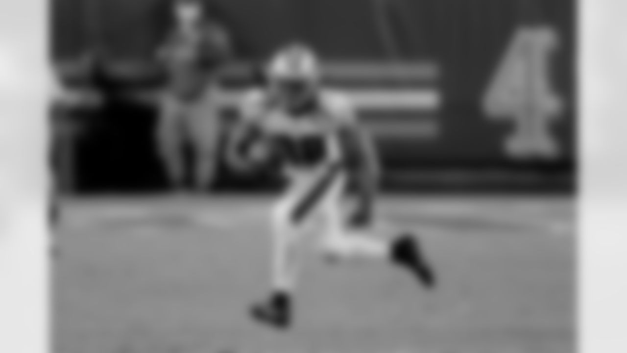 Jerick McKinnon, RB: With lead back Raheem Mostert headed to IR, McKinnon should be the next man up in the 49ers backfield as they try to take advantage of New England's preference of heavy defensive back personnel. McKinnon hasn't wowed this season, but does have three touchdowns on 41 carries in his first season after coming over from the Vikings.