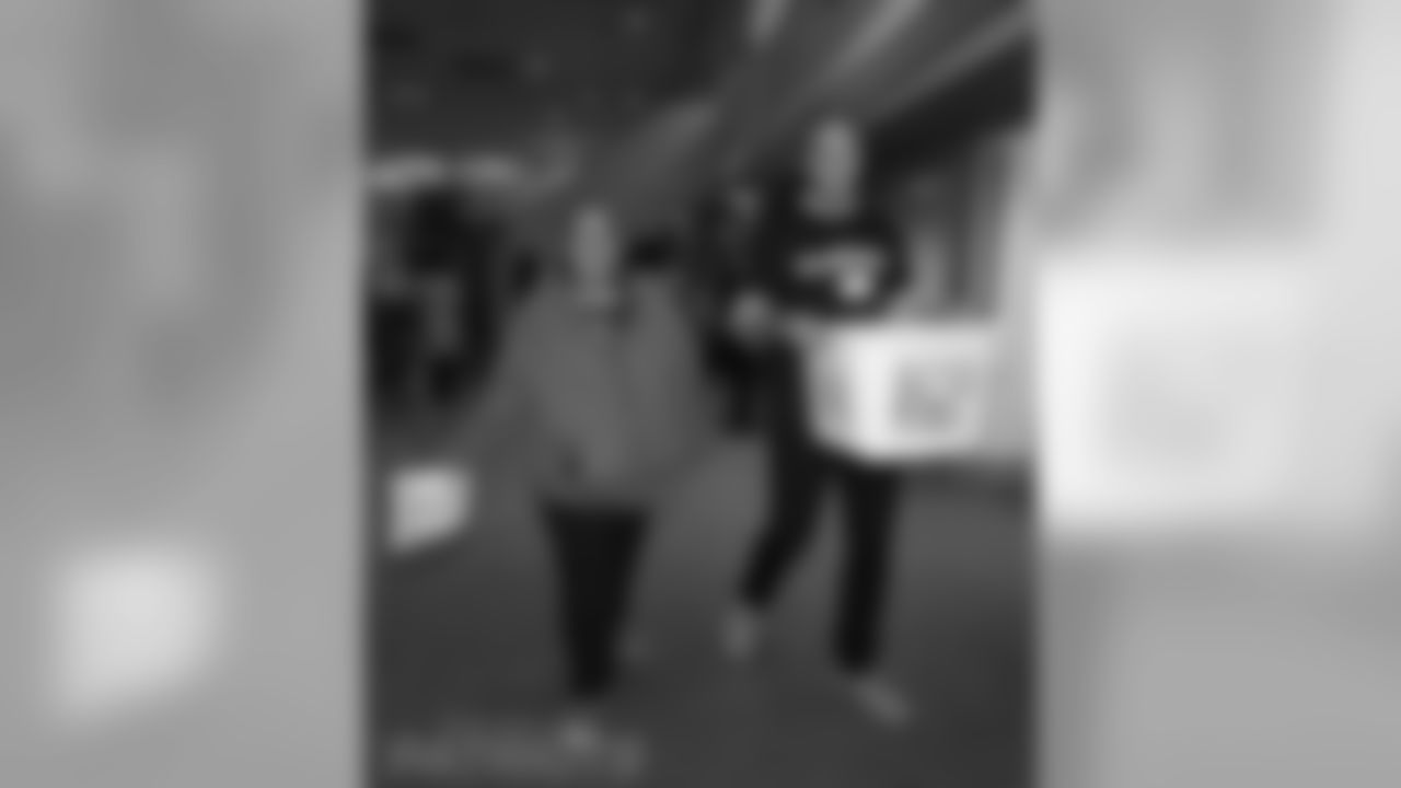 112117turkeybaskets_eja197-watermarked.jpg