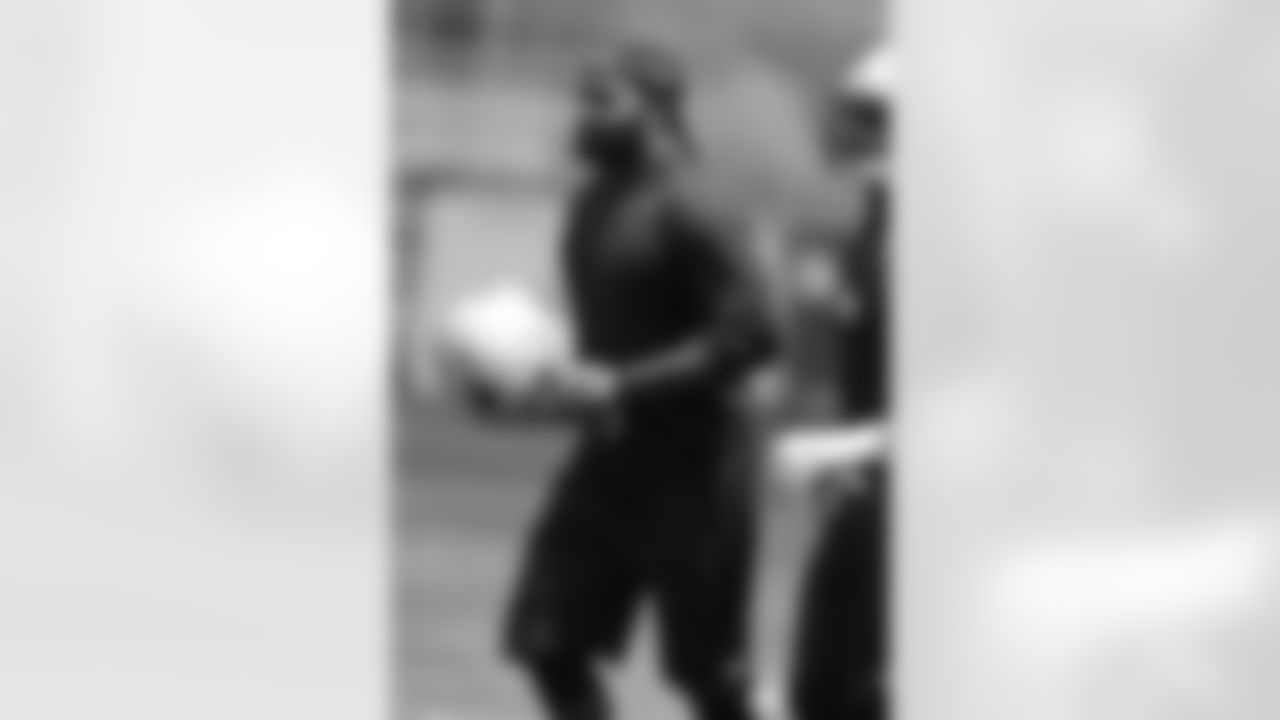 Jerod Mayo at OTAs