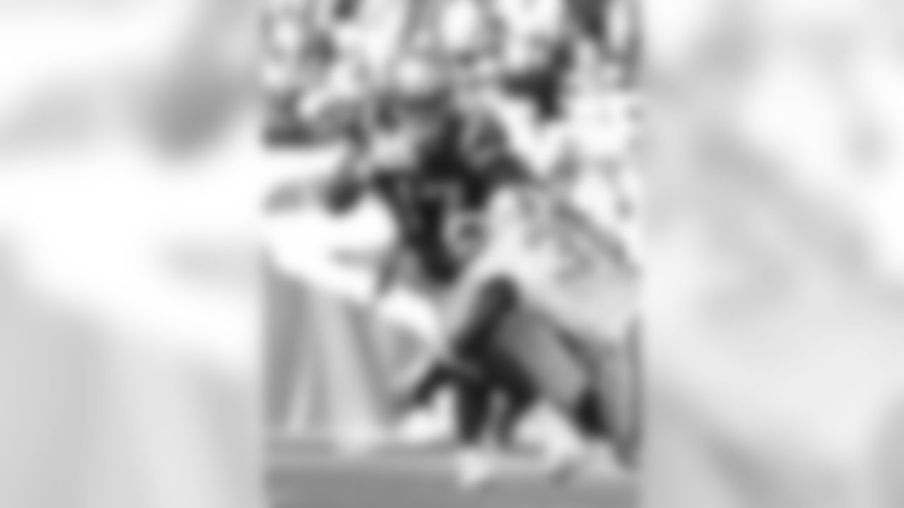 20171126_dolphins_nordstrom508.jpg