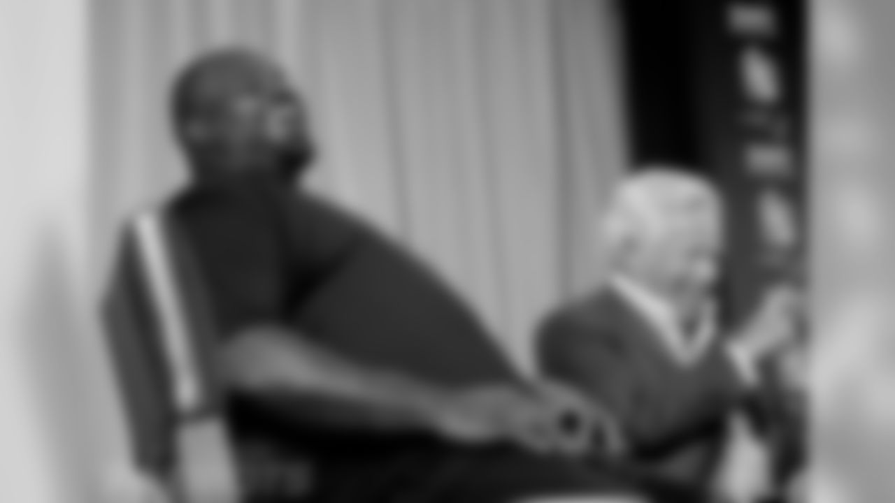 080917wilfork_eja259a-watermarked.jpg