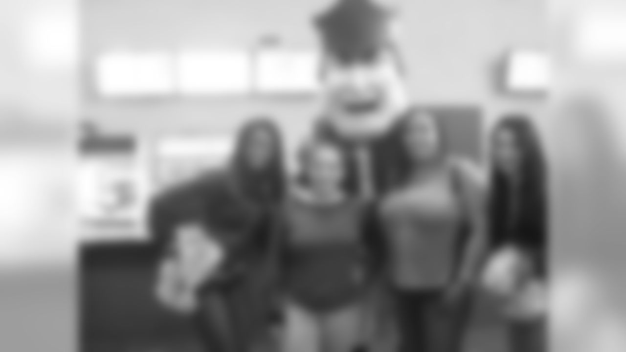 Jensine, Jodi, and Pat met with fans at the Season Ticket Holder Away Game Viewing Party.