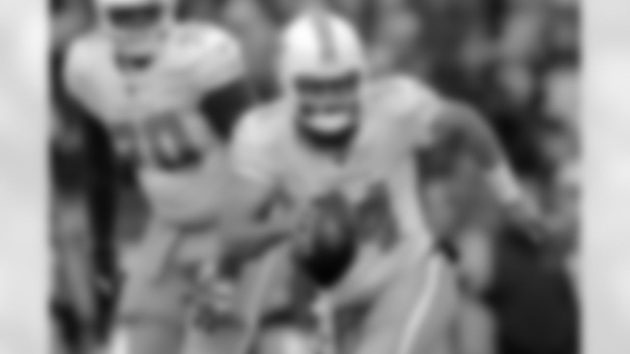 Ryan Fitzpatrick, QB: The Patriots have faced Fitzpatrick more times at quarterback than anyone except Peyton Manning. Yes, he's 3-10 in those games, but when he avoids multiple turnovers he's often been able to move the ball against the New England defense. If he plays safe with the ball, this should be a close game.