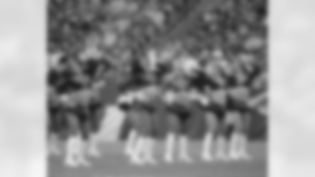 PE081618-Cheer_EJA08-watermarked