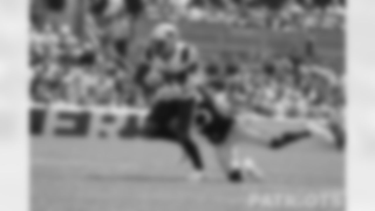 WR Kendrick Bourne attempts to break a tackle