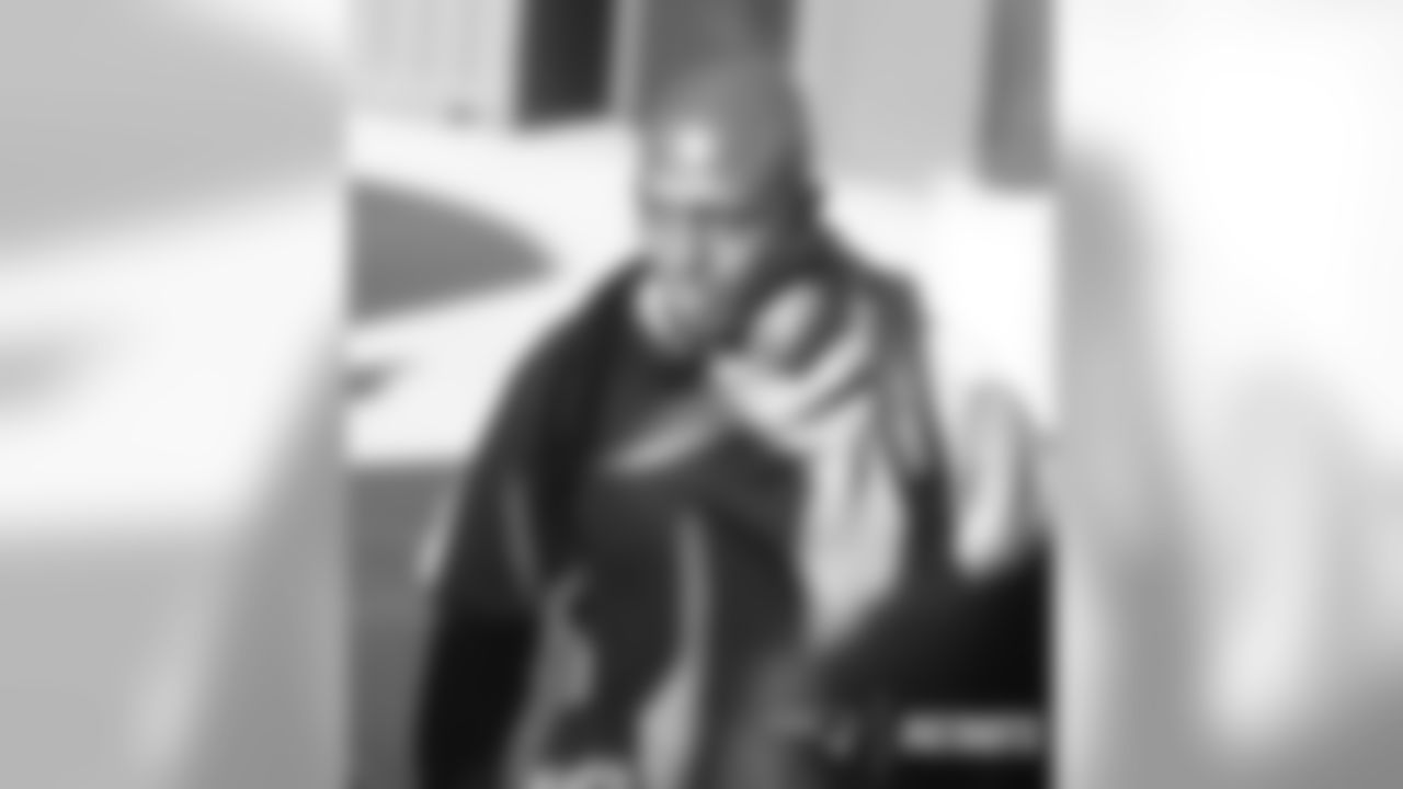 DSP40243-watermarked