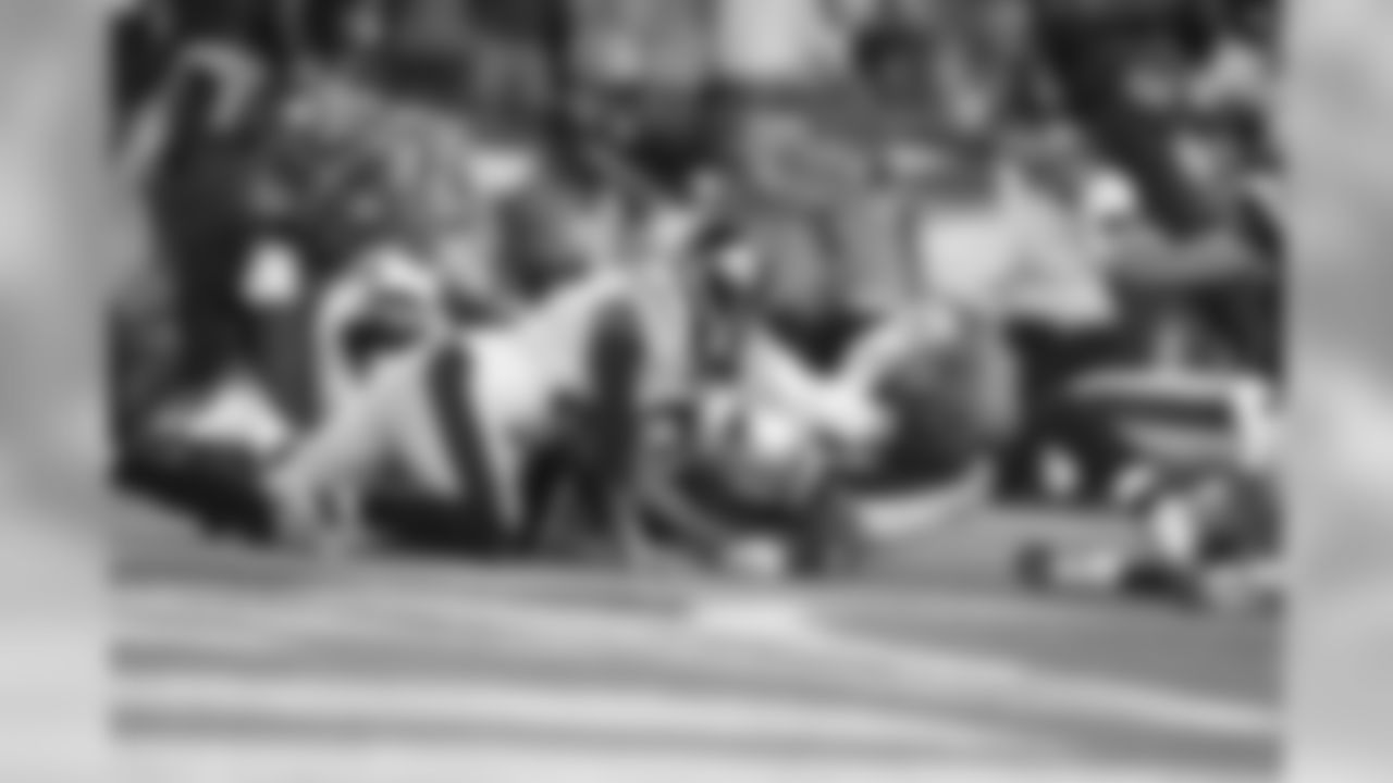 20150910_6dsfumble.jpg