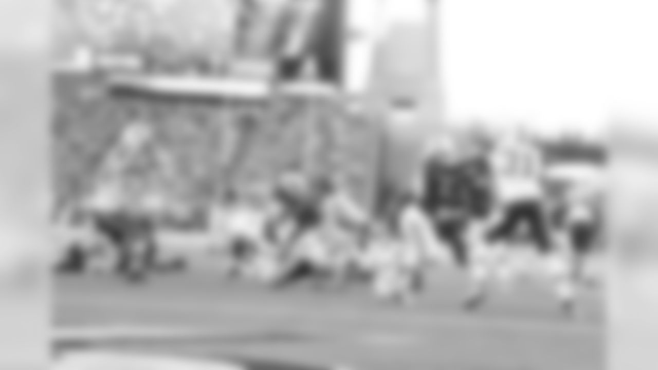 BenJarvus Green-Ellis runs over the Jets defense