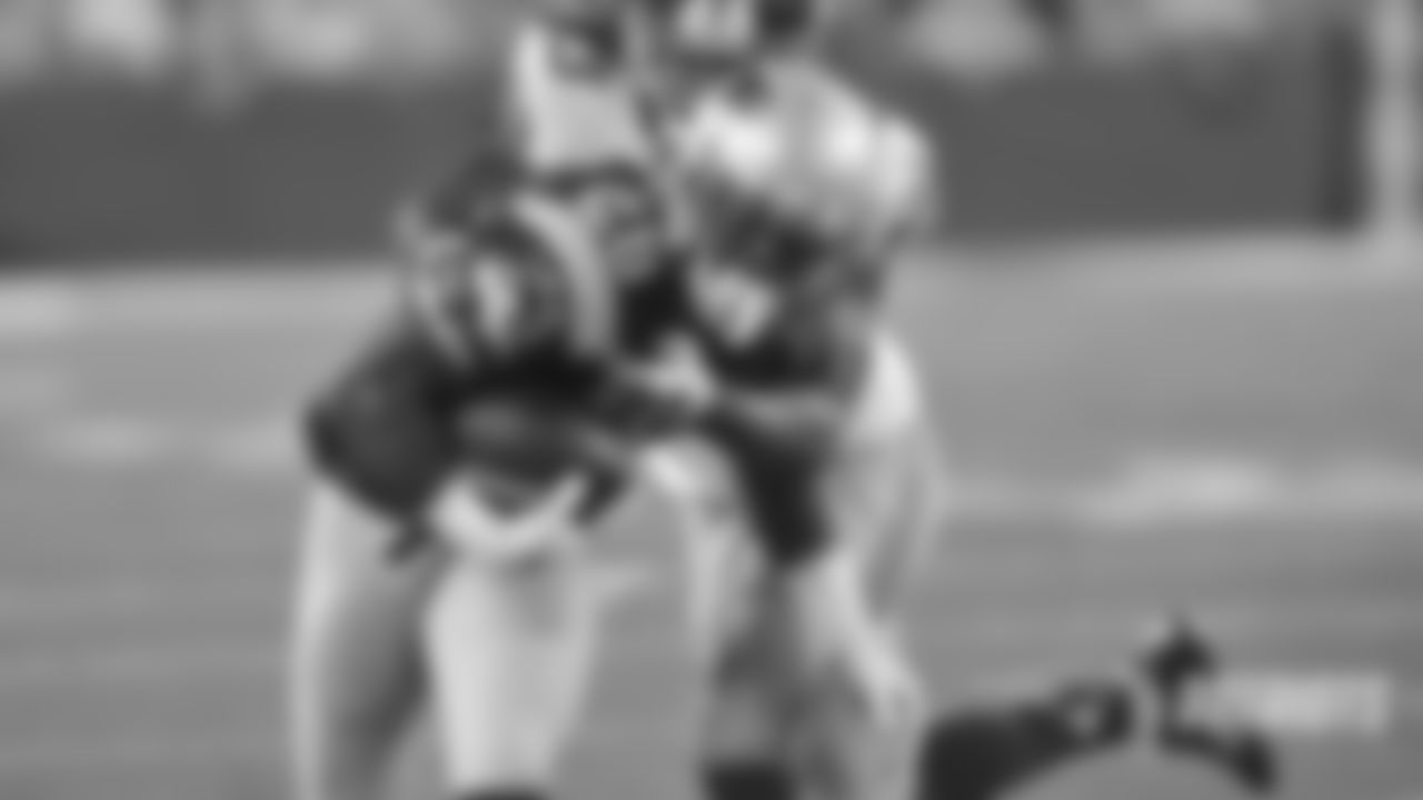 James White, RB: After seeing what Dalvin Cook and the Vikings did to the Giants defense, it's a good bet that White is going to factor heavily into the Patriots attack, especially on a short week. White was a catalyst for the offense last weekend, a versatile threat who Brady trusts to make big plays. He'll get carries, screen passes and downfield receptions.