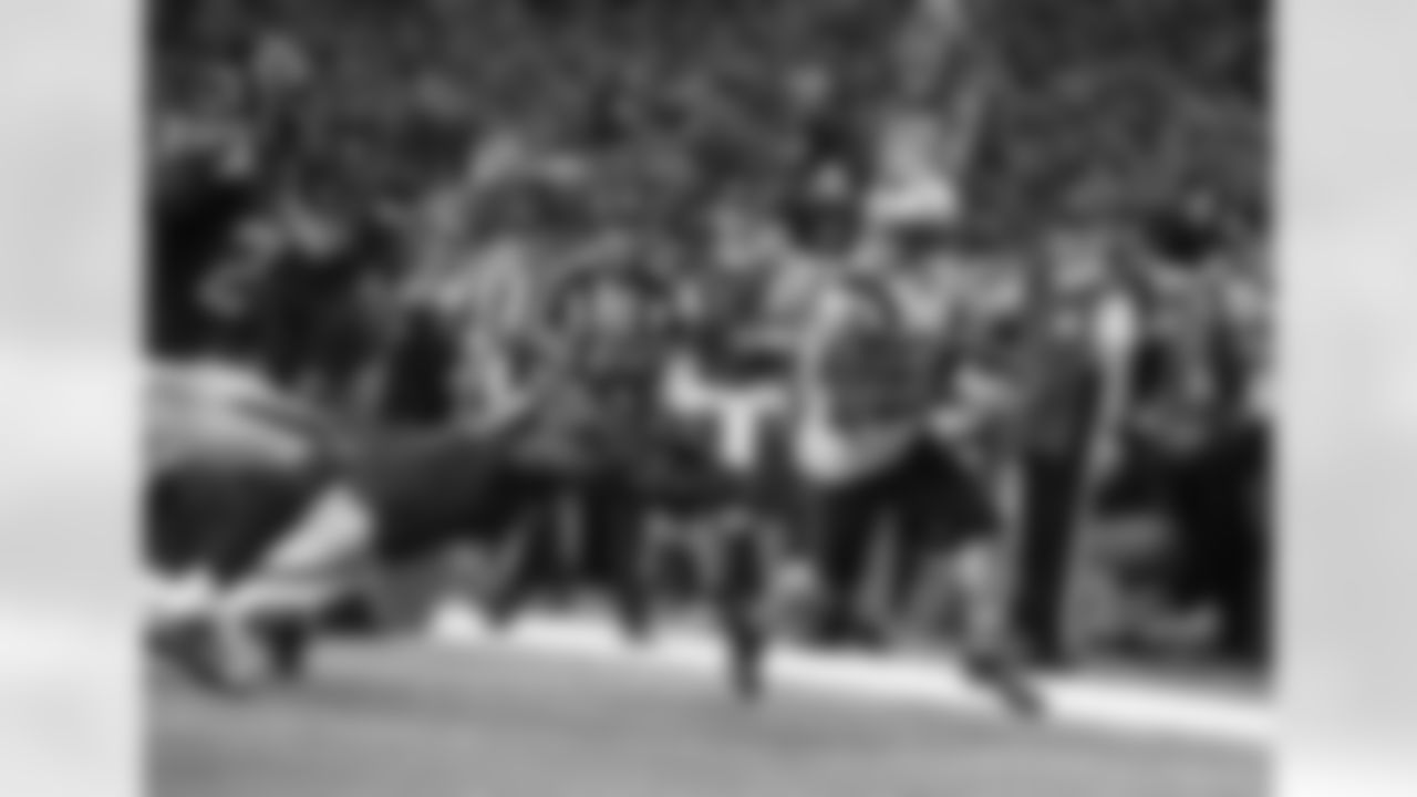 20170205_falcons_silverman0605.jpg