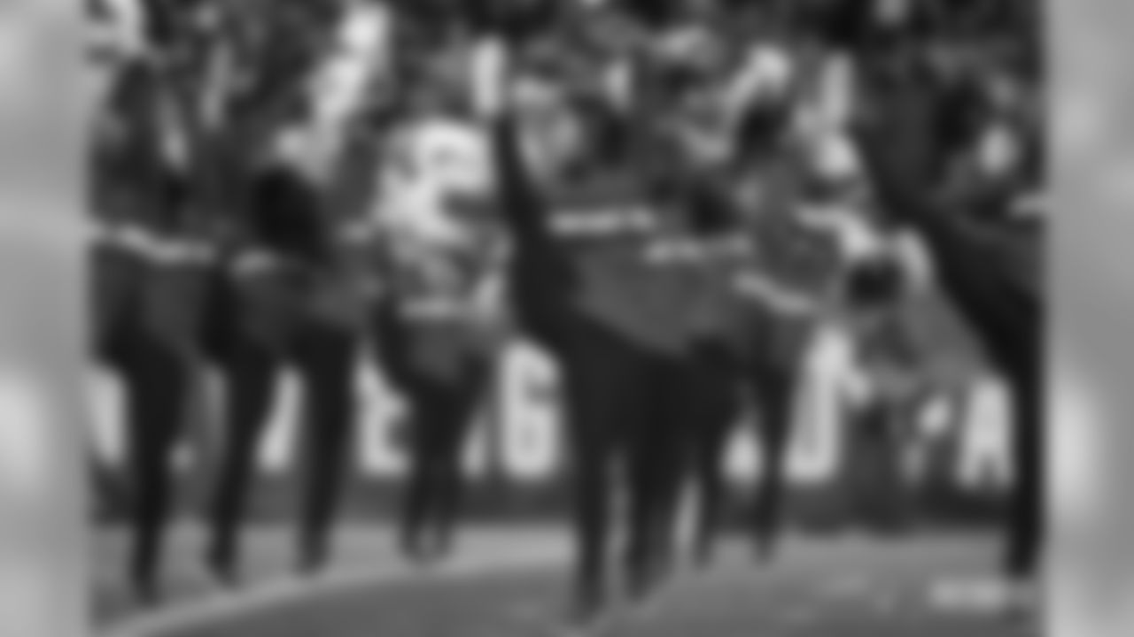 GBP110418-Cheer_DS16-watermarked