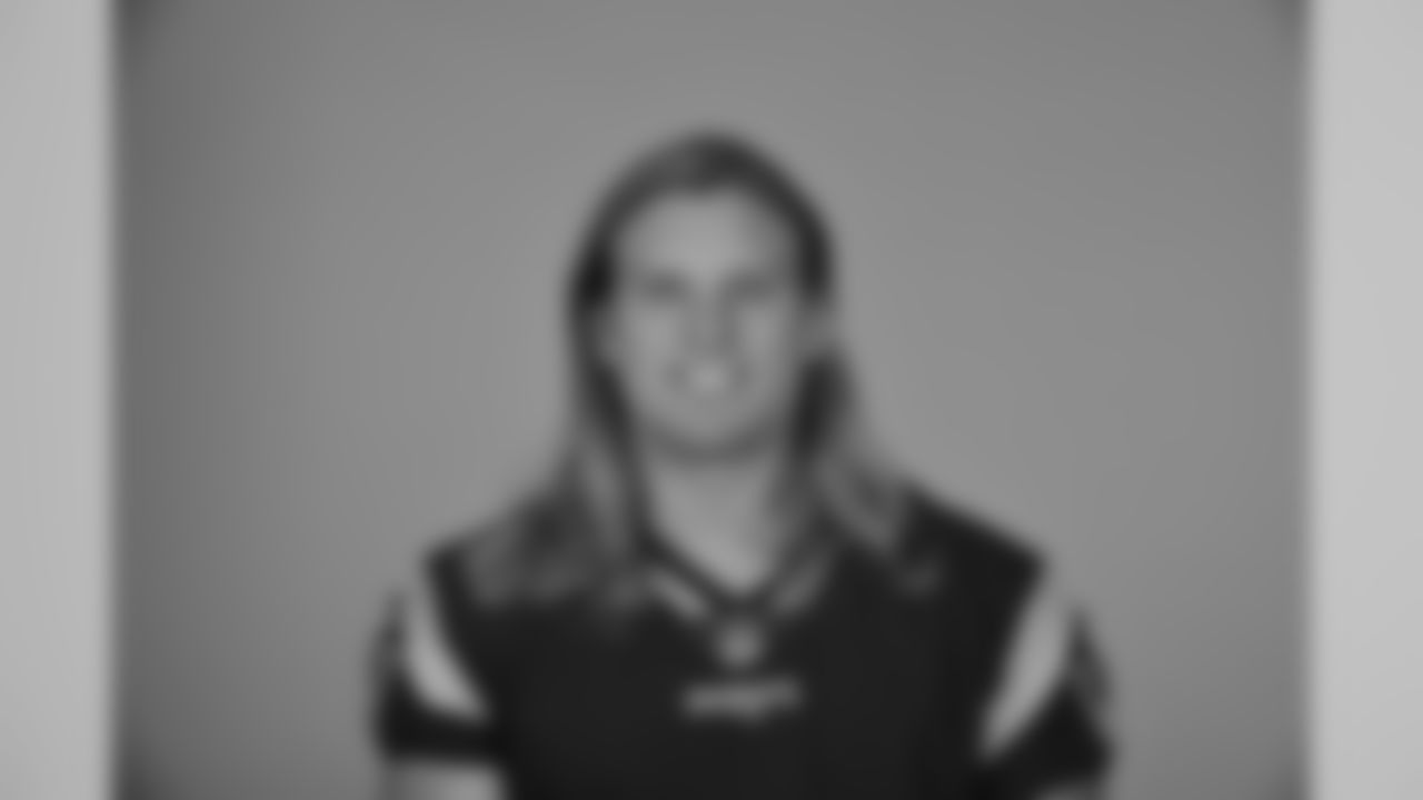 Chase Winovich, DL